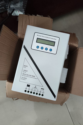 С батареи регулятора 48V 1000W обязанности решетки MPPT соединенной с дисплеем LCD